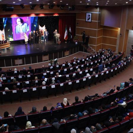 نمایش تصویر در اندازه بزرگ‌تر