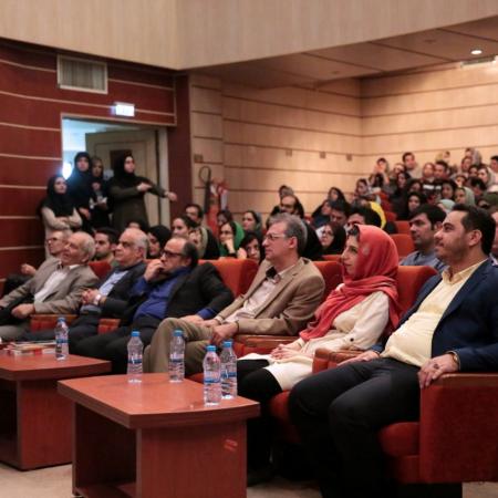 نمایش تصویر در اندازه بزرگ‌تر