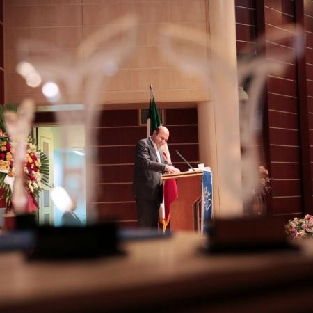 نمایش تصویر در اندازه بزرگ‌تر