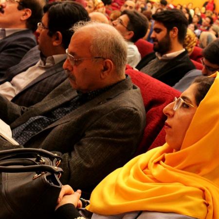 نمایش تصویر در اندازه بزرگ‌تر