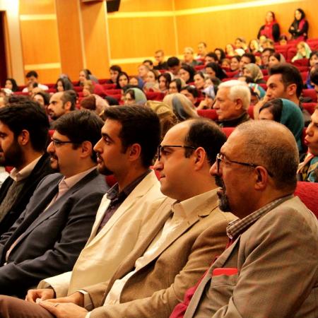 نمایش تصویر در اندازه بزرگ‌تر