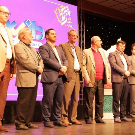 نمایش تصویر در اندازه بزرگ‌تر